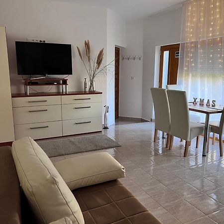 Villa Relax Apartman Gárdony エクステリア 写真