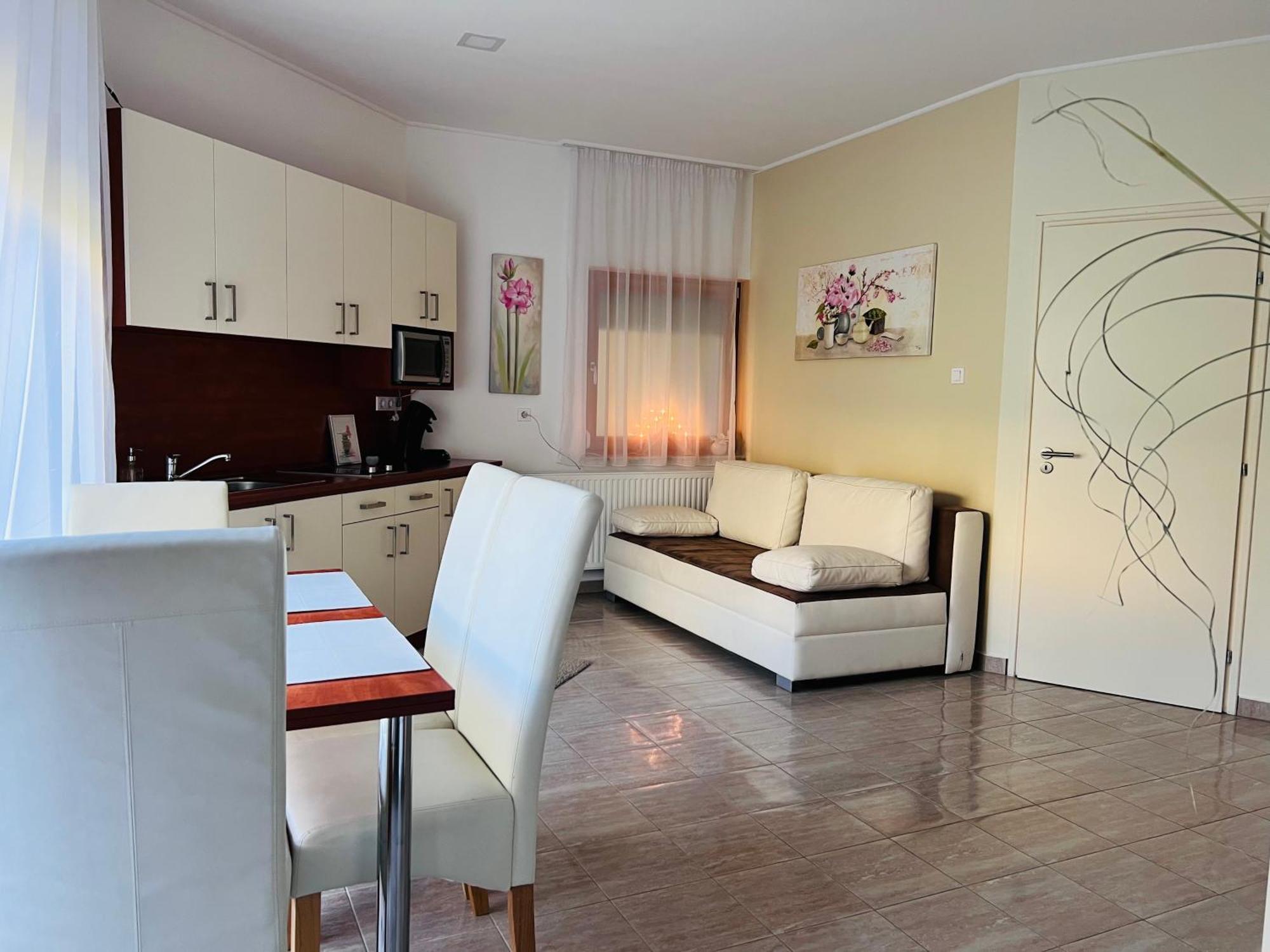 Villa Relax Apartman Gárdony エクステリア 写真