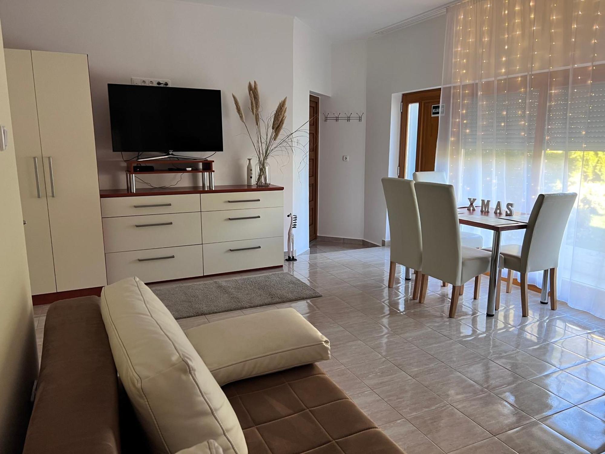 Villa Relax Apartman Gárdony エクステリア 写真